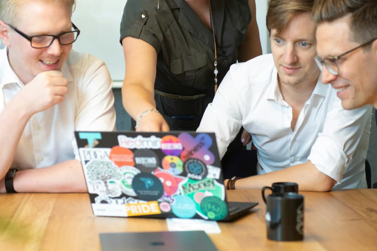 Marketing-Team erstellt Kurzvideo-Kampagnen mit VideoFX